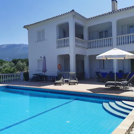 Villa The Walnut Tree *